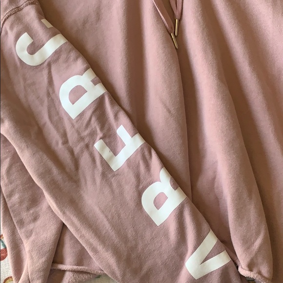 Crop hoodie - Picture 2 of 3